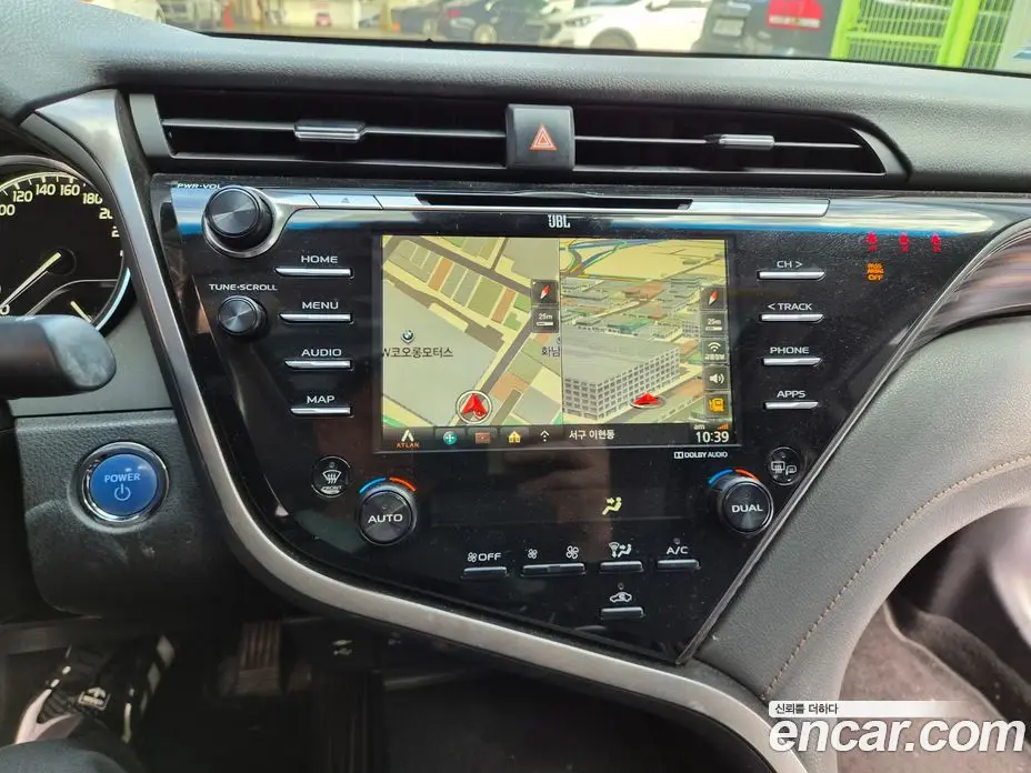 Toyota Camry 2018 2.5 АКПП, фото 16