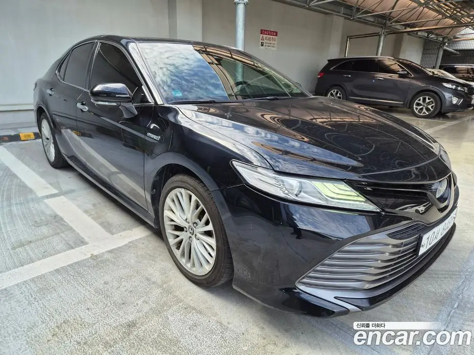 Toyota Camry 2018 2.5 АКПП, фото 3
