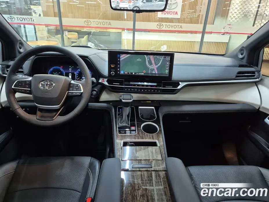 Toyota Sienna 2025 2.5 вариатор, фото 16