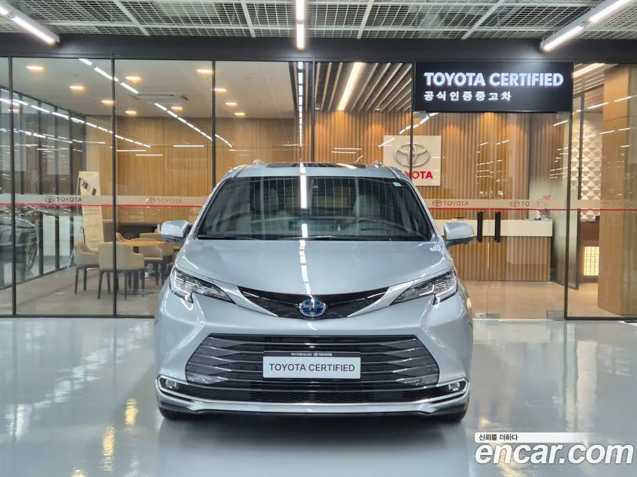 Toyota Sienna 2025 2.5 вариатор, фото 3