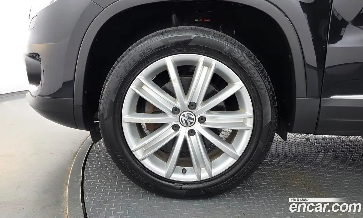 Volkswagen Tiguan 2013 2.0 АКПП, фото 5