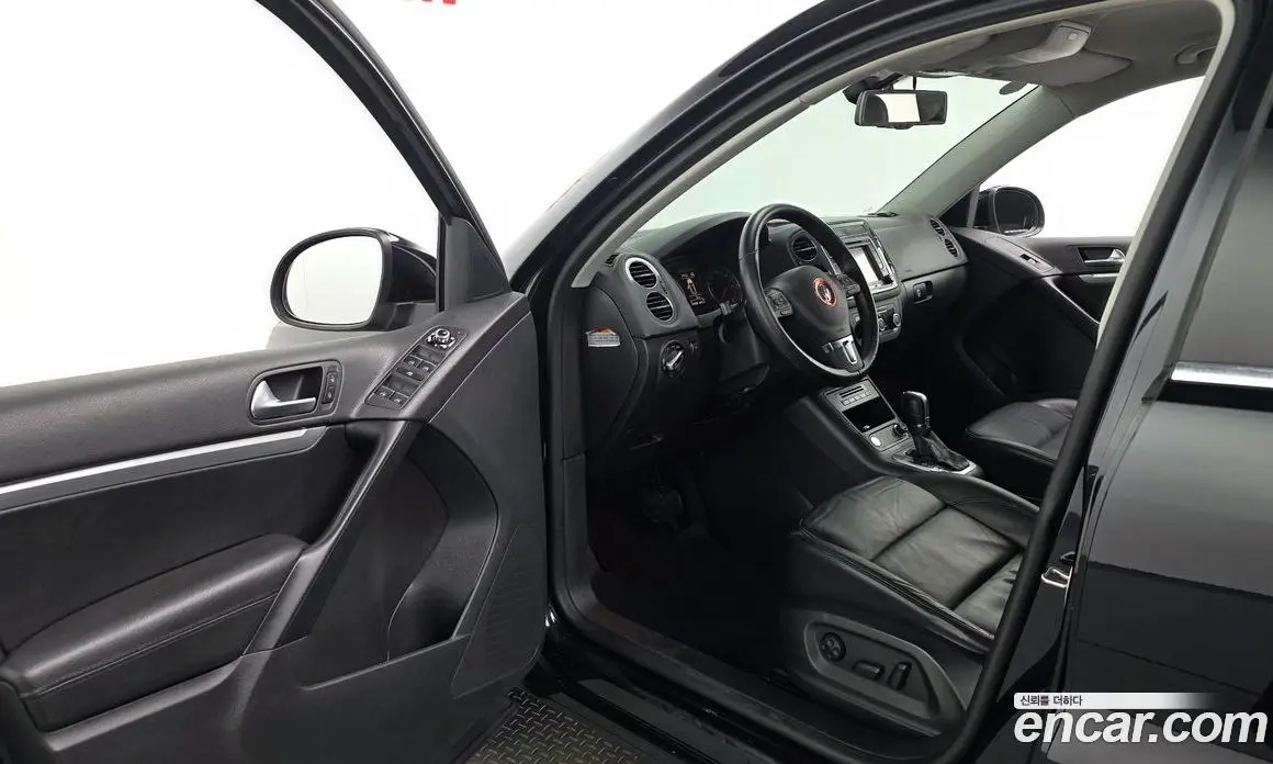 Volkswagen Tiguan 2013 2.0 АКПП, фото 10