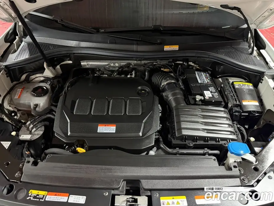 Volkswagen Tiguan 2023 2.0 АКПП, фото 6