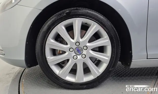Volvo V40 2016 2.0 АКПП, миниатюра 5