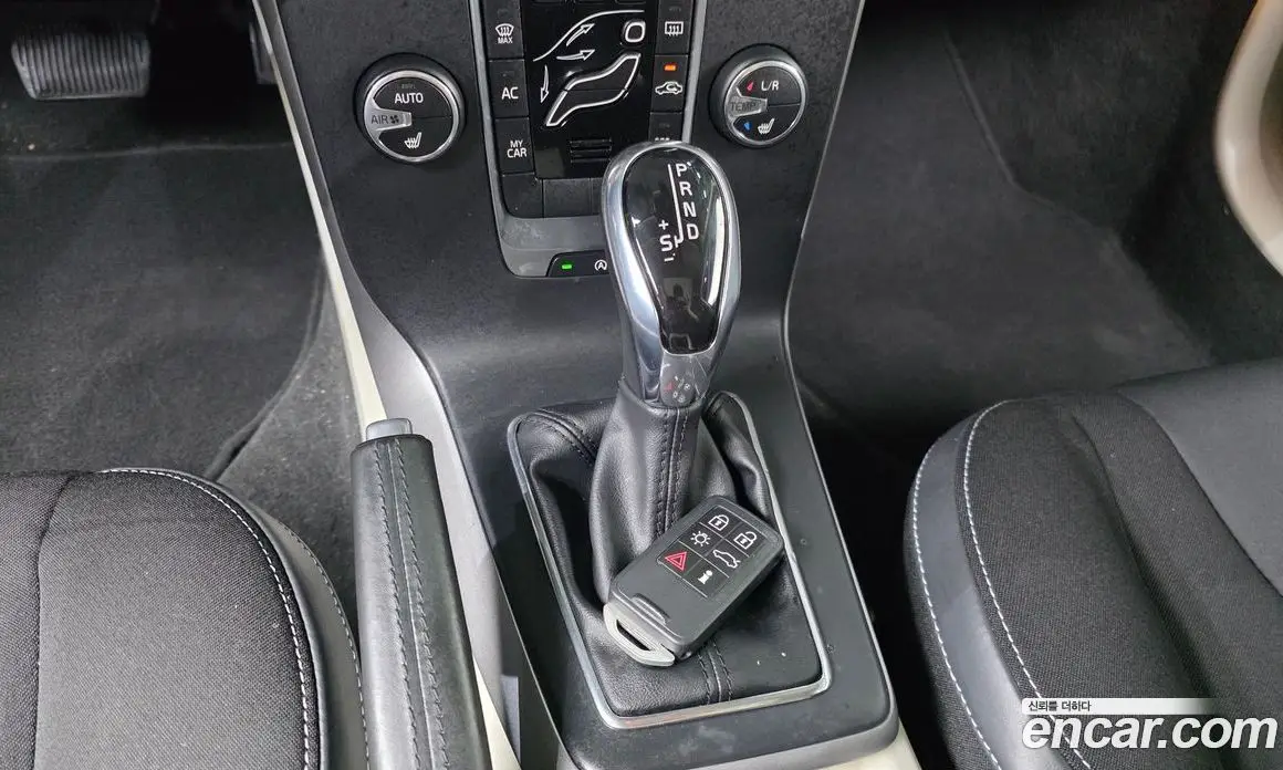 Volvo V40 2016 2.0 АКПП, фото 9