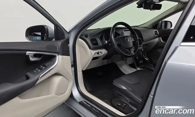 Volvo V40 2016 2.0 АКПП, миниатюра 10