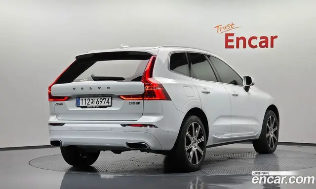 Volvo XC60 2019 2.0 АКПП, миниатюра 2