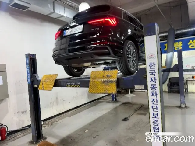 Audi Q3 2023 2.0 АКПП, миниатюра 2