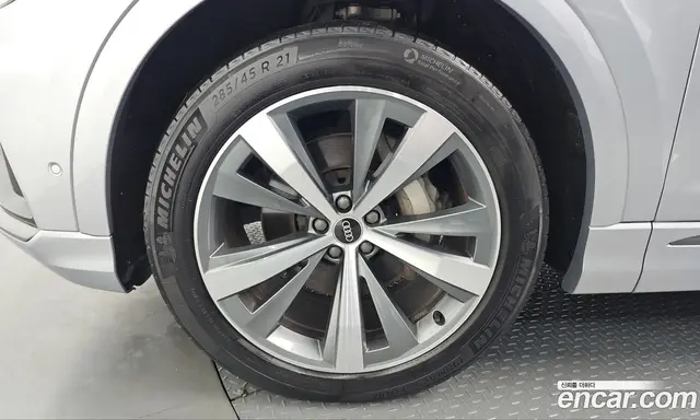 Audi Q8 2021 3.0 АКПП, миниатюра 4