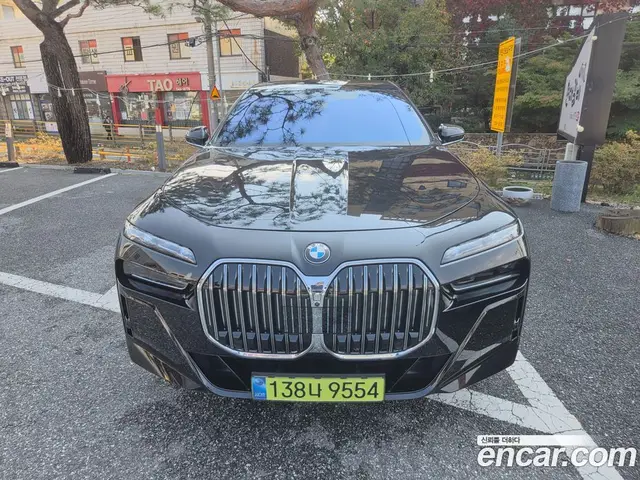 BMW 7 серия 2024 3.0 АКПП, миниатюра 3