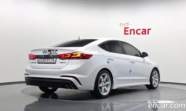 Hyundai Avante, 2016, 165 400 км