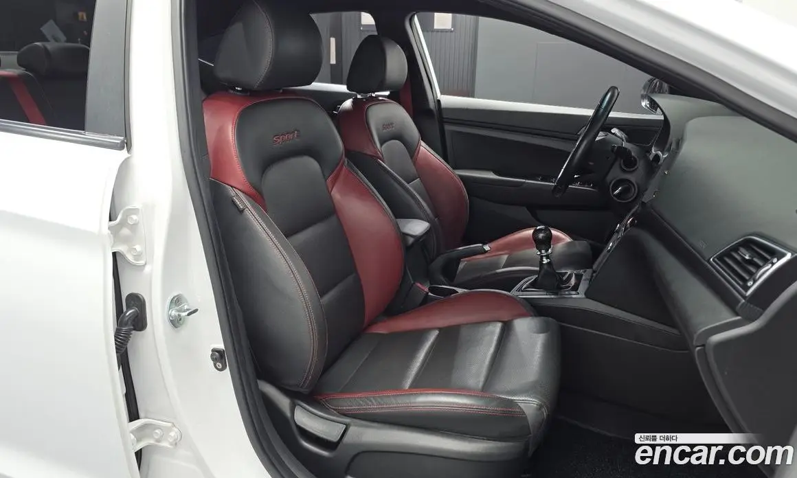 Hyundai Avante 2016 1.6 МКПП, фото 15