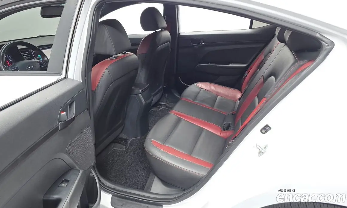 Hyundai Avante 2016 1.6 МКПП, фото 17