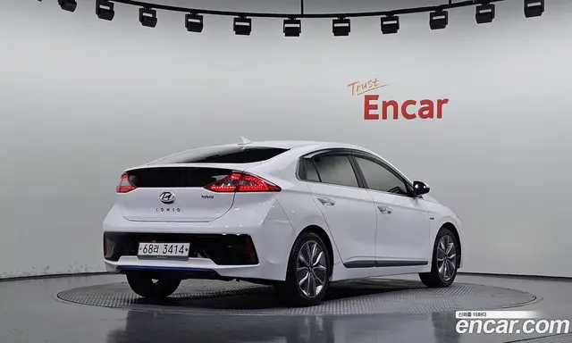 Hyundai Ioniq 2016 1.6 АКПП, миниатюра 2 Hyundai Ioniq 2016 1.6 АКПП, миниатюра 2