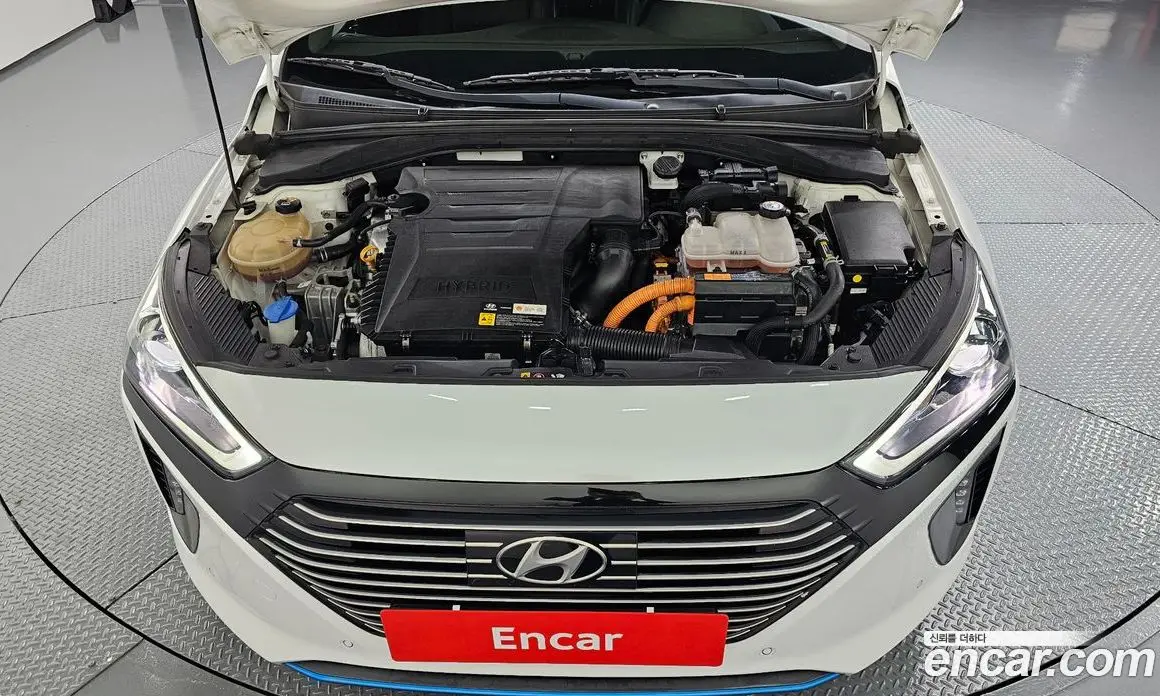 Hyundai Ioniq 2016 1.6 АКПП, фото 6 Hyundai Ioniq 2016 1.6 АКПП, фото 6