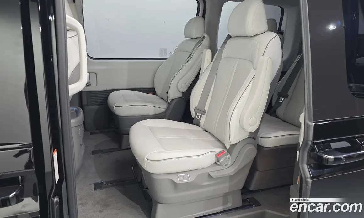 Hyundai Staria 2021 2.2 АКПП, фото 17