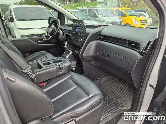 Hyundai Staria 2022 2.2 АКПП, миниатюра 9