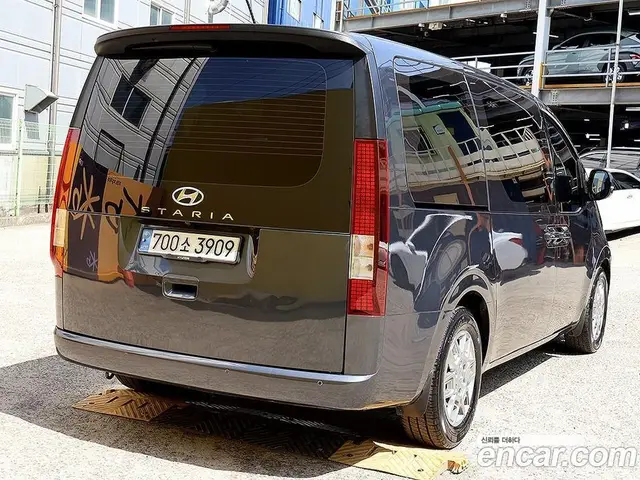 Hyundai Staria 2023 2.2 АКПП, миниатюра 2