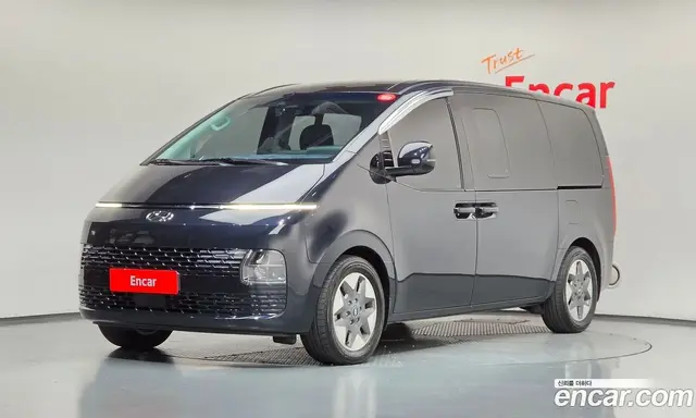 Hyundai Staria, 2023, 131 160 км