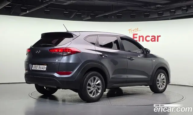 Hyundai Tucson 2015 1.7 АКПП, миниатюра 2