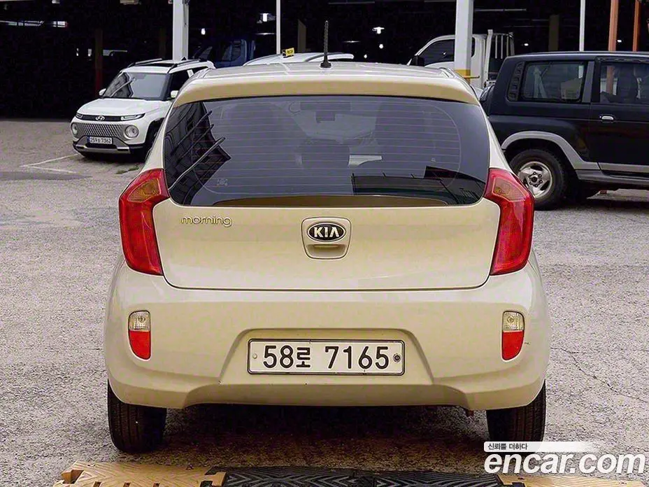 Kia Morning 2014 1.0 АКПП, фото 3 Kia Morning 2014 1.0 АКПП, фото 3