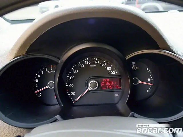 Kia Morning 2014 1.0 АКПП, миниатюра 6 Kia Morning 2014 1.0 АКПП, миниатюра 6