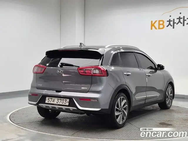 Kia Niro 2017 1.6 АКПП, миниатюра 3