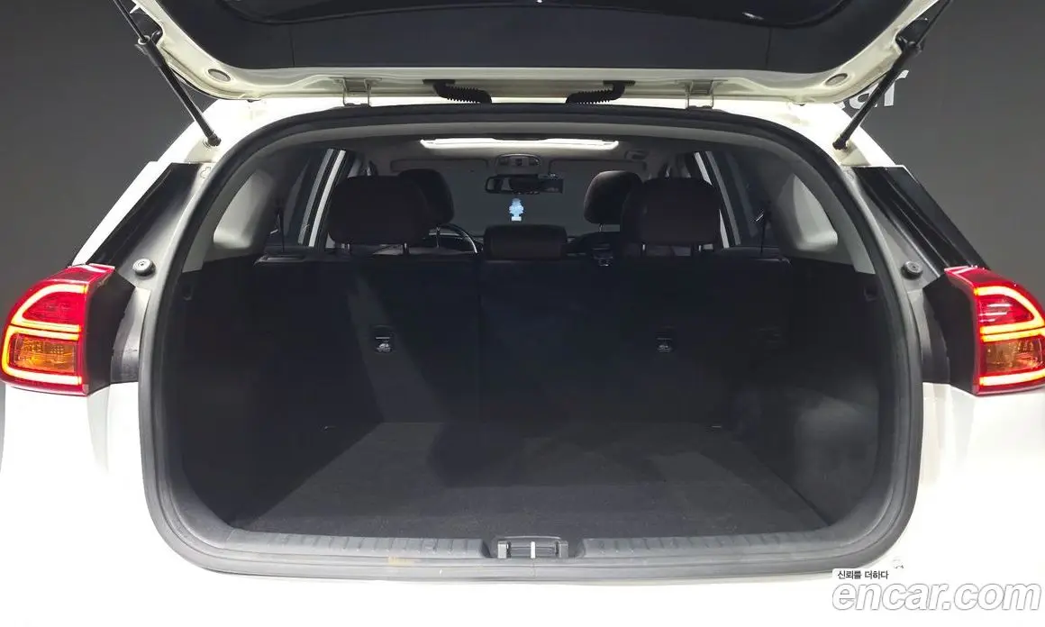 Kia Niro 2019 1.6 АКПП, фото 20 Kia Niro 2019 1.6 АКПП, фото 20