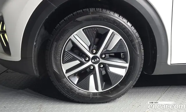 Kia Niro 2019 1.6 АКПП, миниатюра 5 Kia Niro 2019 1.6 АКПП, миниатюра 5