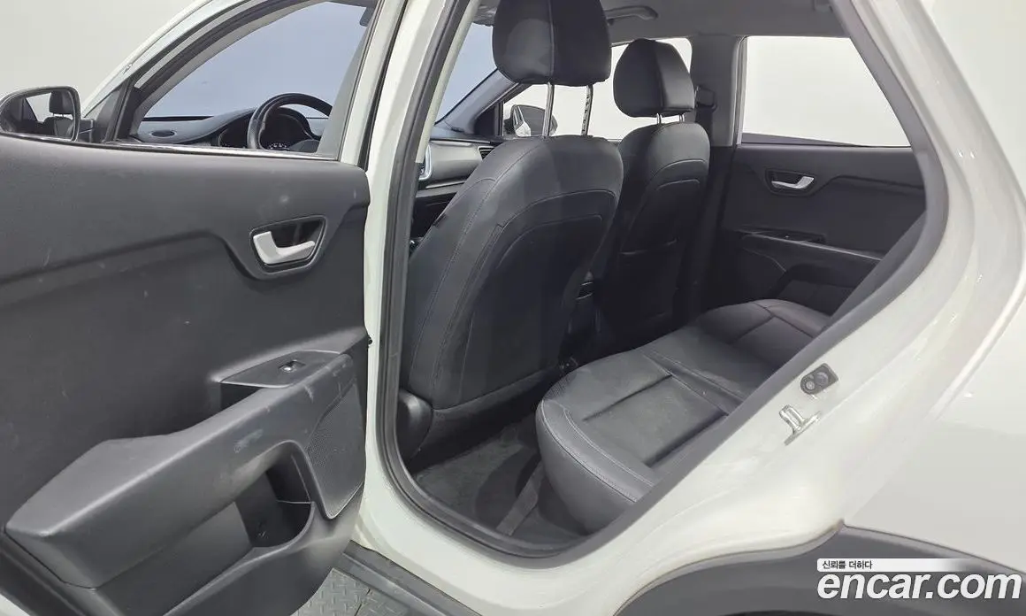 Kia Stonic 2017 1.6 АКПП, фото 18
