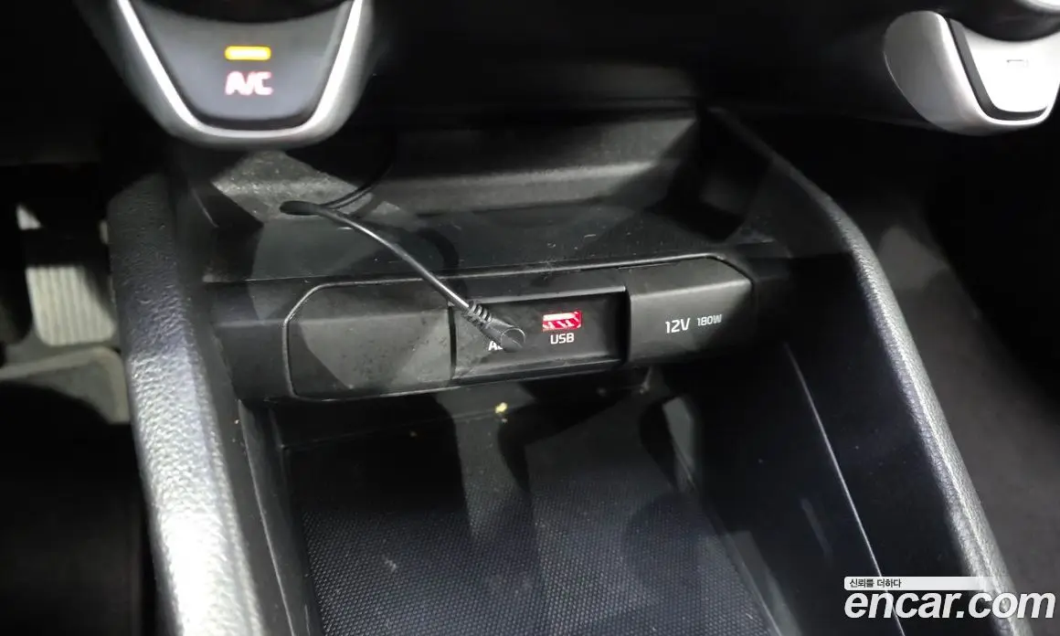 Kia Stonic 2017 1.6 АКПП, фото 19