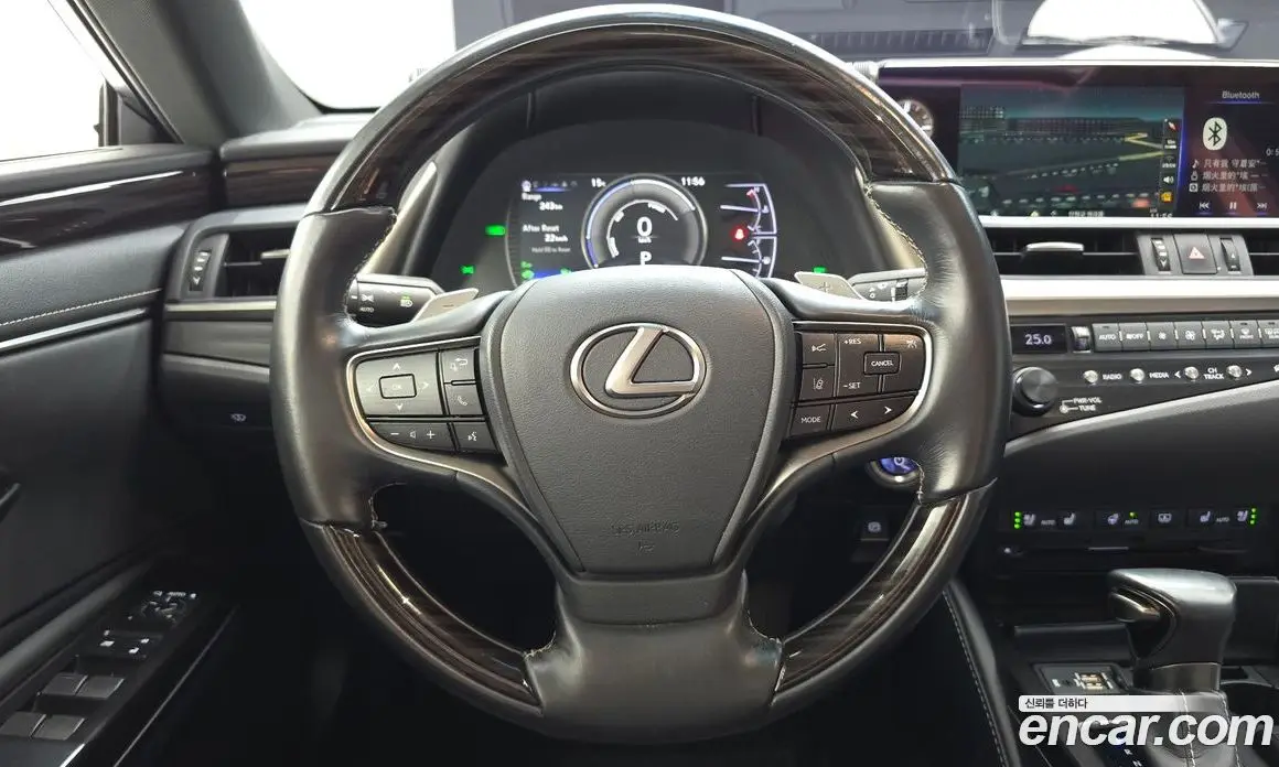 Lexus ES 2018 2.5 АКПП, фото 13