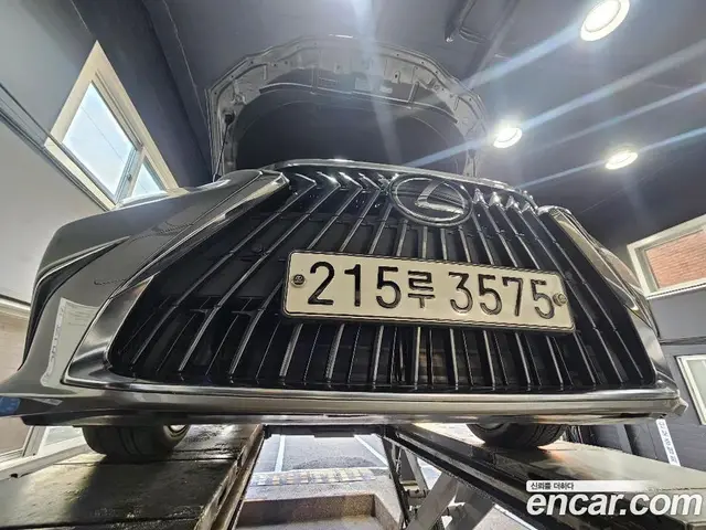 Lexus ES, 2023, 72 693 км Lexus ES, 2023, 72 693 км