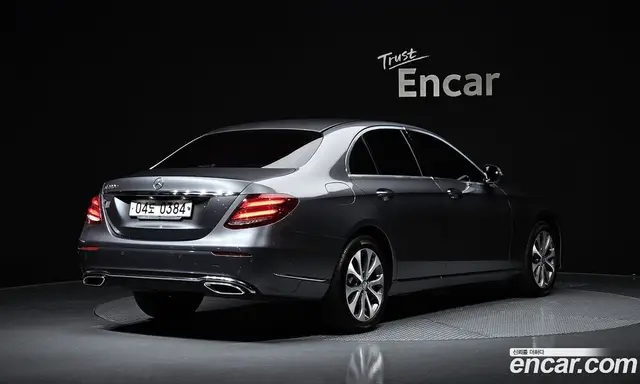 Mercedes-Benz E-Class, 2016, 140 072 км