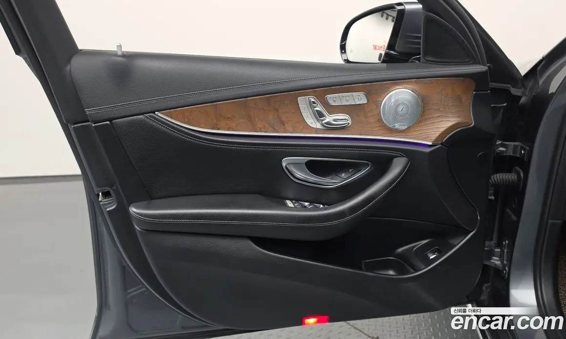 Mercedes-Benz E-Class 2018 2.0 АКПП, фото 14