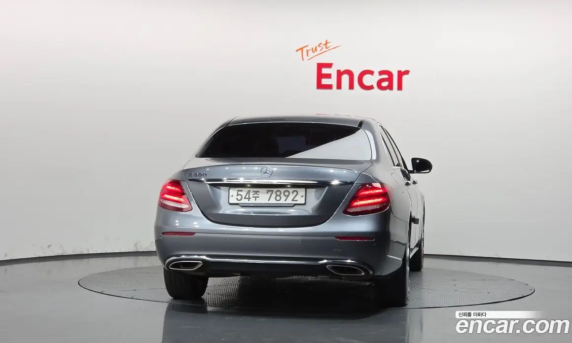 Mercedes-Benz E-Class 2018 2.0 АКПП, фото 4