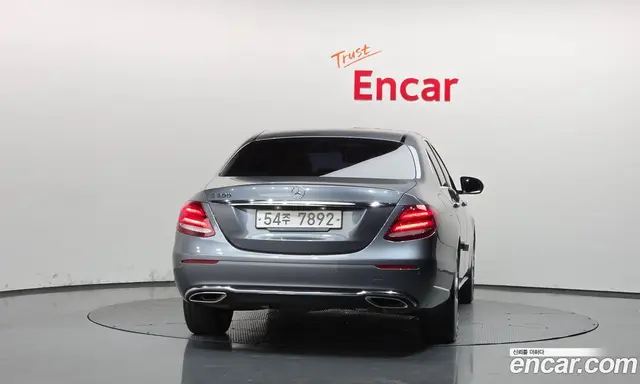 Mercedes-Benz E-Class 2018 2.0 АКПП, миниатюра 4