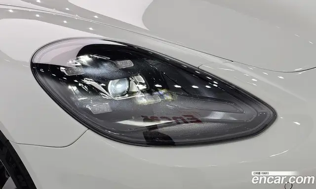 Porsche Panamera 2018 3.0 АКПП, миниатюра 7