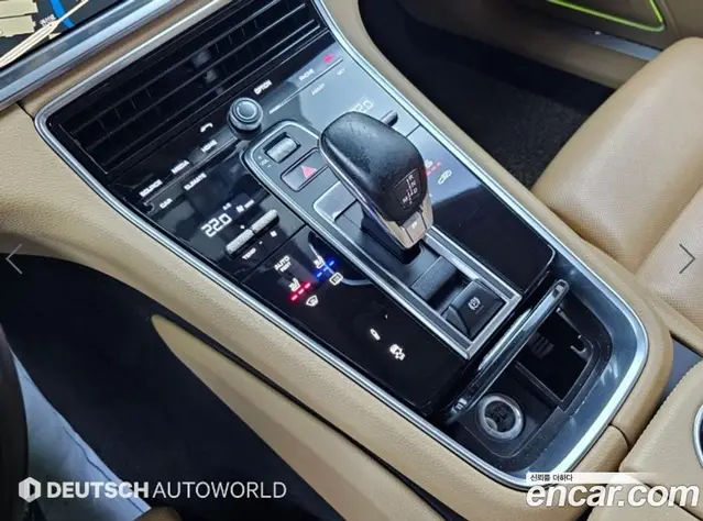 Porsche Panamera 2018 3.0 АКПП, миниатюра 9