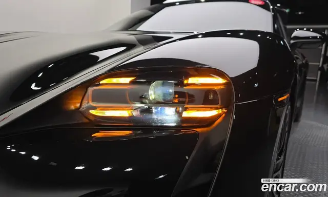 Porsche Taycan 2022 0.1 АКПП, миниатюра 8