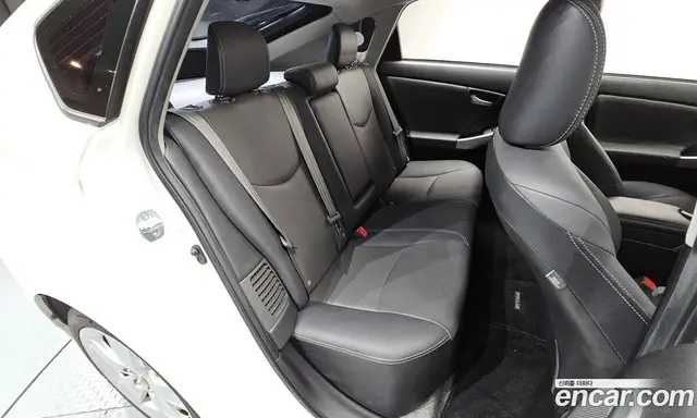 Toyota Prius 2012 1.8 АКПП, миниатюра 11