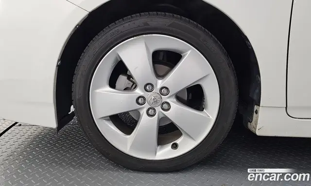 Toyota Prius 2012 1.8 АКПП, миниатюра 5