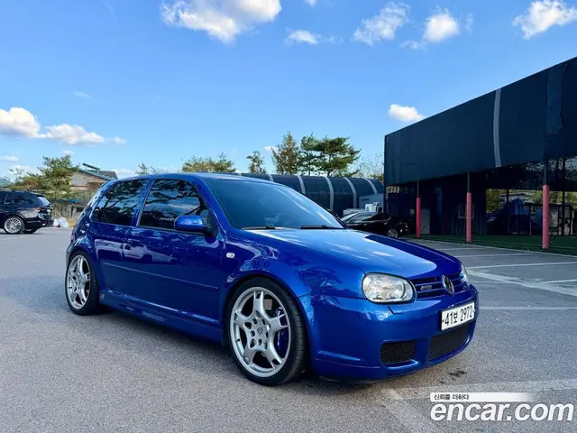 Volkswagen Golf, 2003, 182 300 км