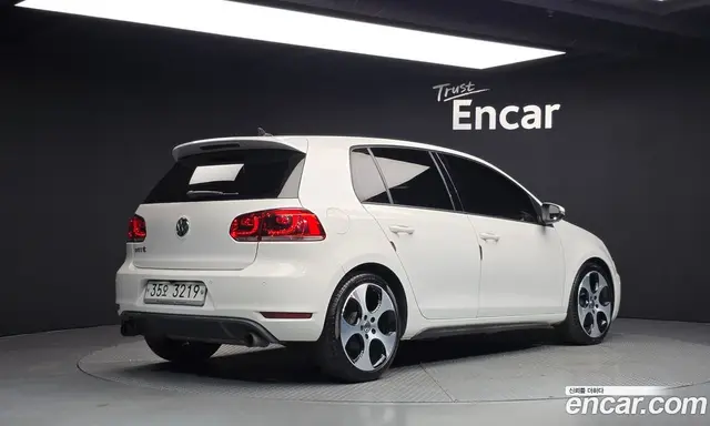 Volkswagen Golf 2011 2.0 АКПП, миниатюра 2 Volkswagen Golf 2011 2.0 АКПП, миниатюра 2
