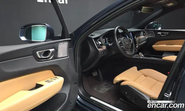 Volvo XC60 2022 2.0 АКПП, миниатюра 12
