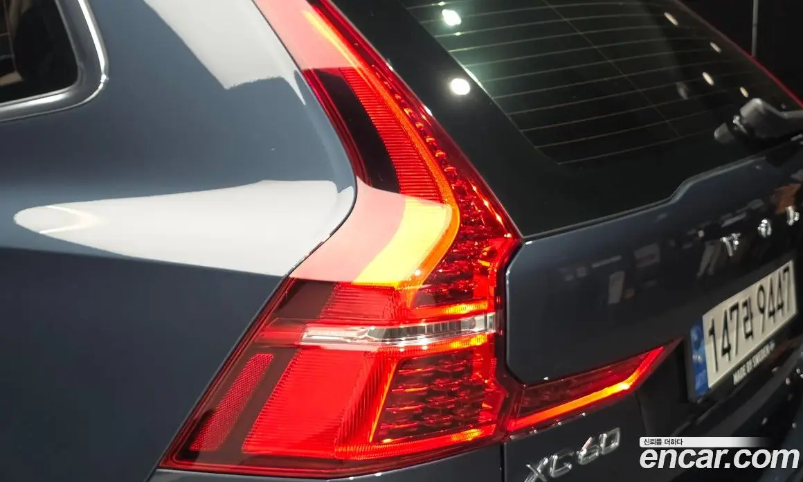 Volvo XC60 2022 2.0 АКПП, фото 8