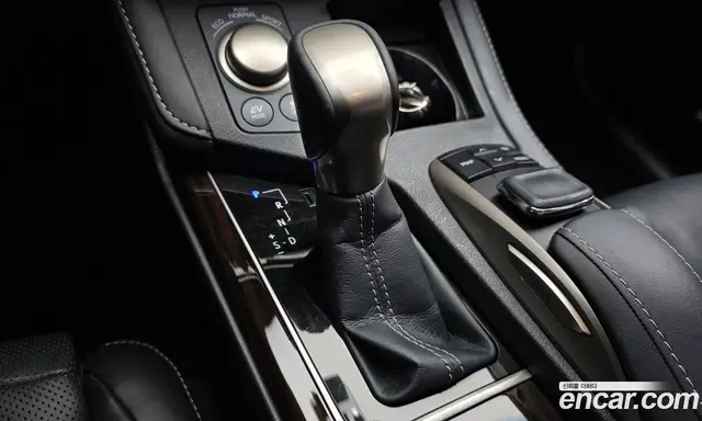Lexus ES 2017 2.5 АКПП, миниатюра 9 Lexus ES 2017 2.5 АКПП, миниатюра 9