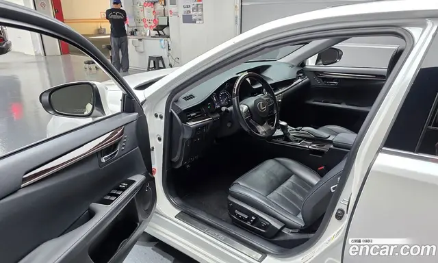 Lexus ES 2017 2.5 АКПП, миниатюра 10 Lexus ES 2017 2.5 АКПП, миниатюра 10
