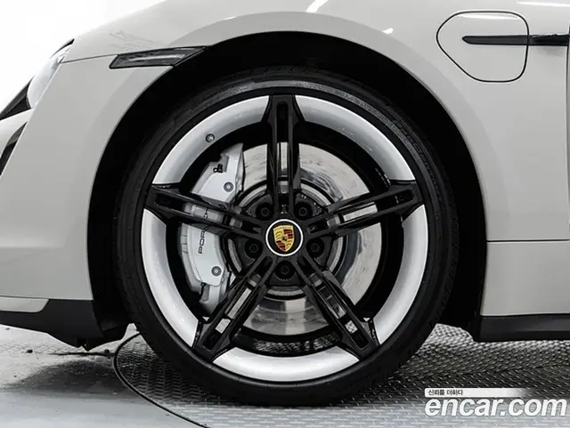 Porsche Taycan 2024 0.1 АКПП, миниатюра 5