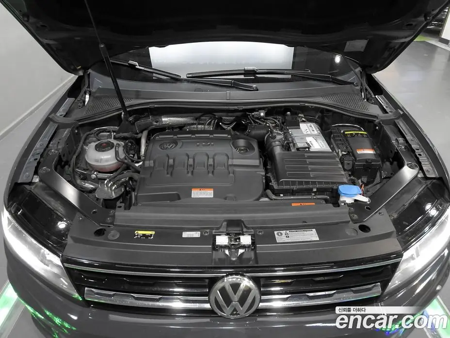 Volkswagen Tiguan 2018 2.0 АКПП, фото 6
